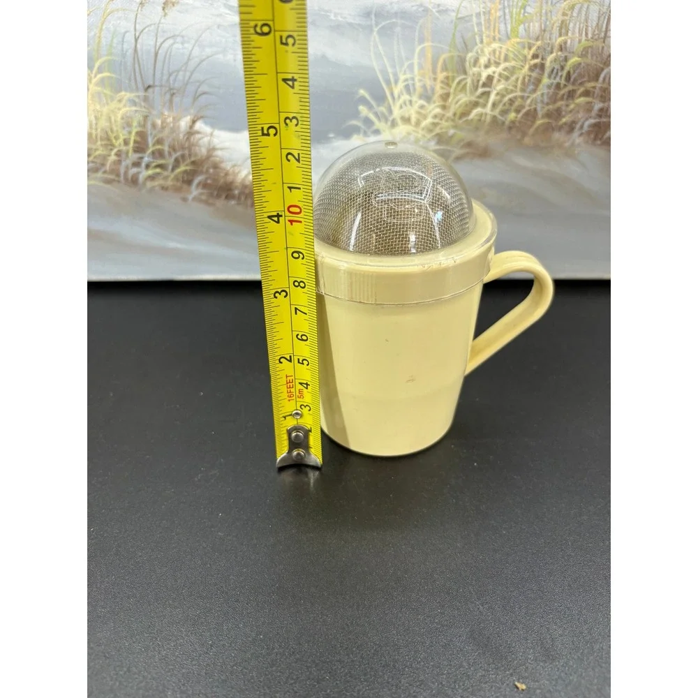 The Pampered Chef Flour Sugar Shaker Vintage Granncore Farmhouse